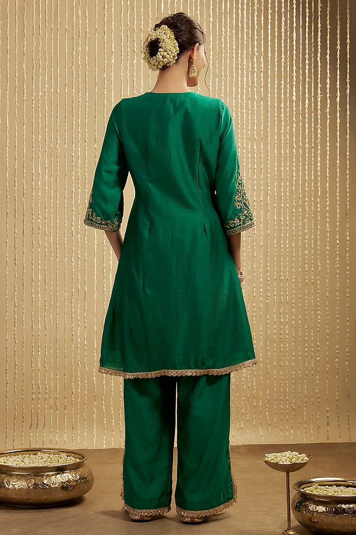 Peacock Green Silk Chanderi Embroidered Kurta Set by Mehak Murpana at Pernia's Pop Up Shop