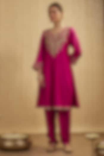 Hot Pink Silk Chanderi Embroidered Kurta Set by Mehak Murpana at Pernia's Pop Up Shop