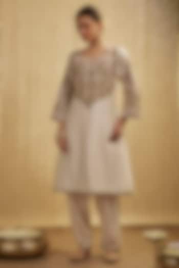 Ivory Silk Chanderi Embroidered Kurta Set by Mehak Murpana at Pernia's Pop Up Shop