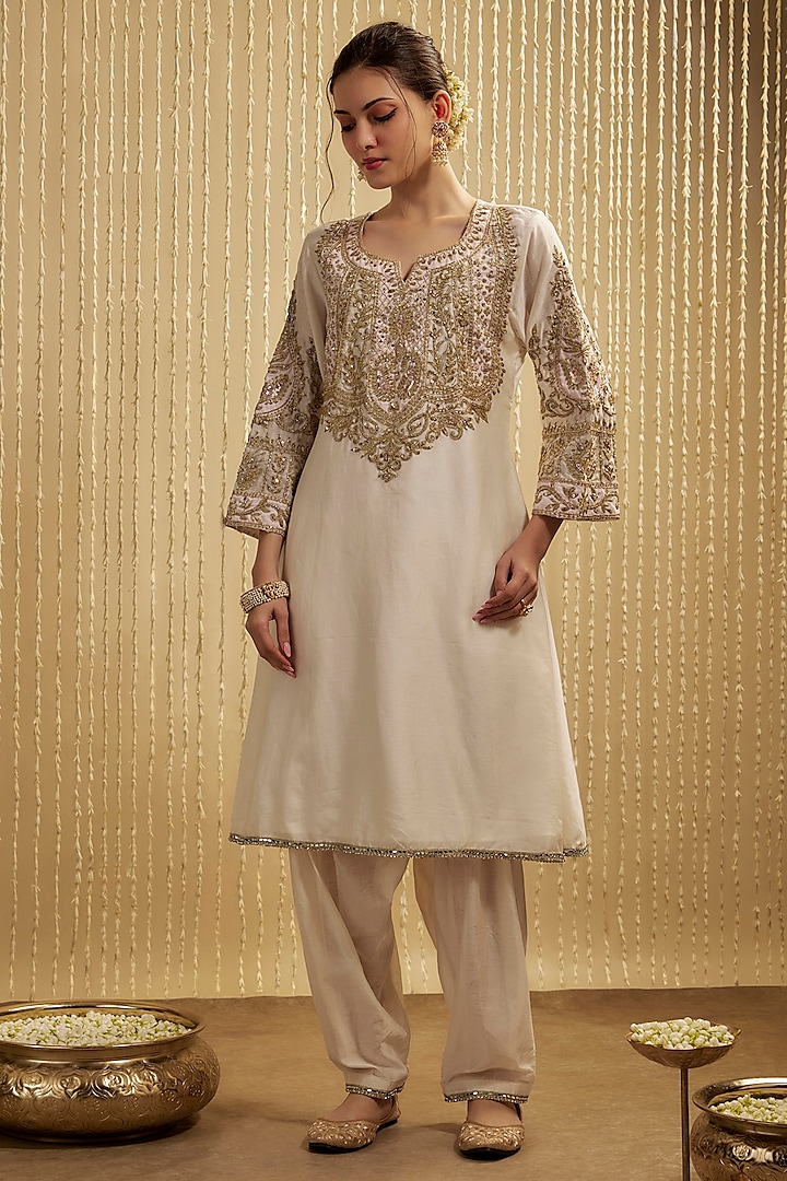 Ivory Silk Chanderi Embroidered Kurta Set by Mehak Murpana at Pernia's Pop Up Shop