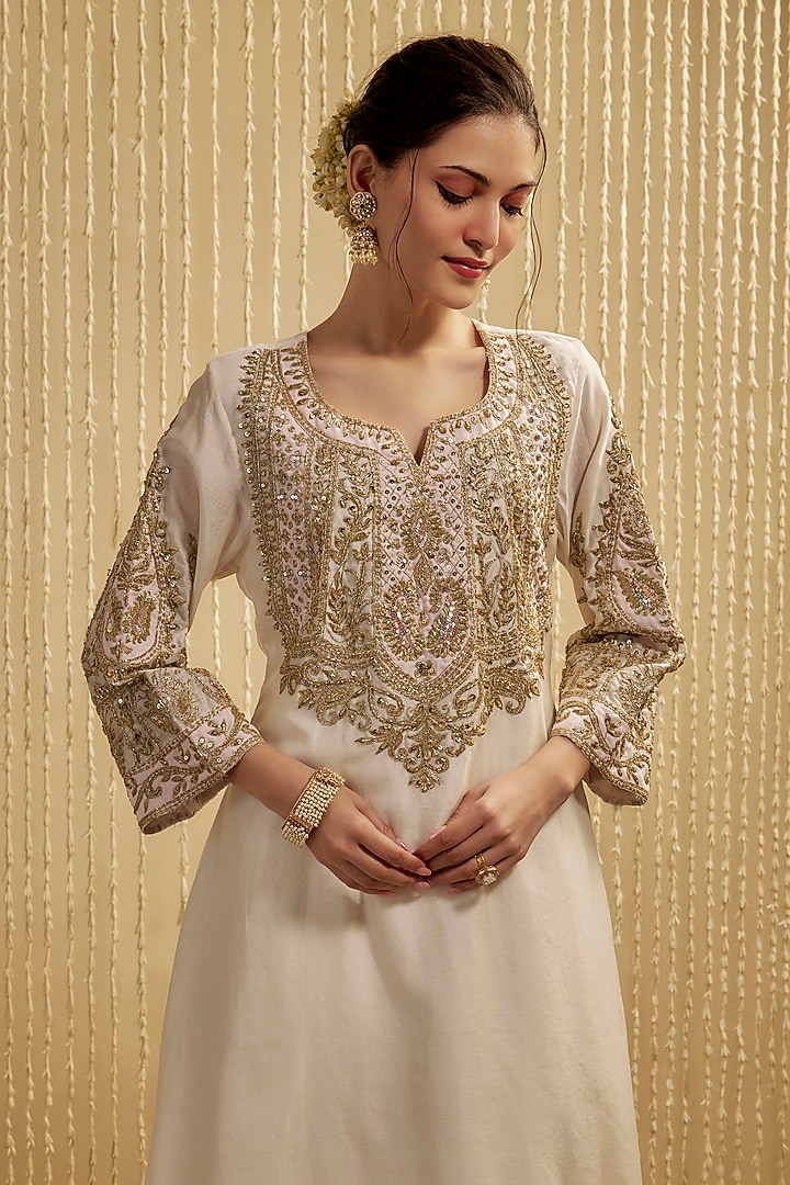 Ivory Silk Chanderi Embroidered Kurta Set by Mehak Murpana at Pernia's Pop Up Shop