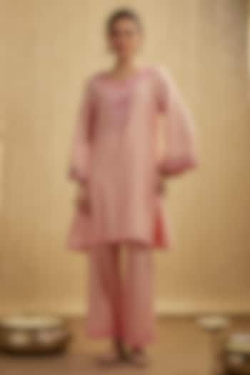 Baby Pink Silk Chanderi Embroidered Kurta Set by Mehak Murpana at Pernia's Pop Up Shop