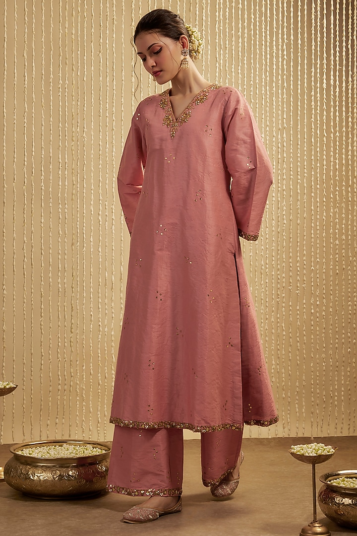 Coral Pink Dupion Silk Embroidered Kurta Set by Mehak Murpana at Pernia's Pop Up Shop
