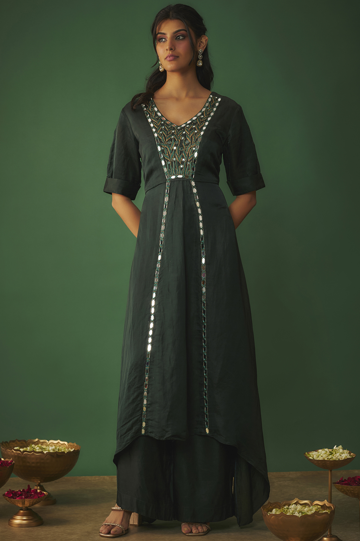 Emerald Green Satin Linen Mirror Embroidered Kurta Set by Mehak Murpana at Pernia's Pop Up Shop
