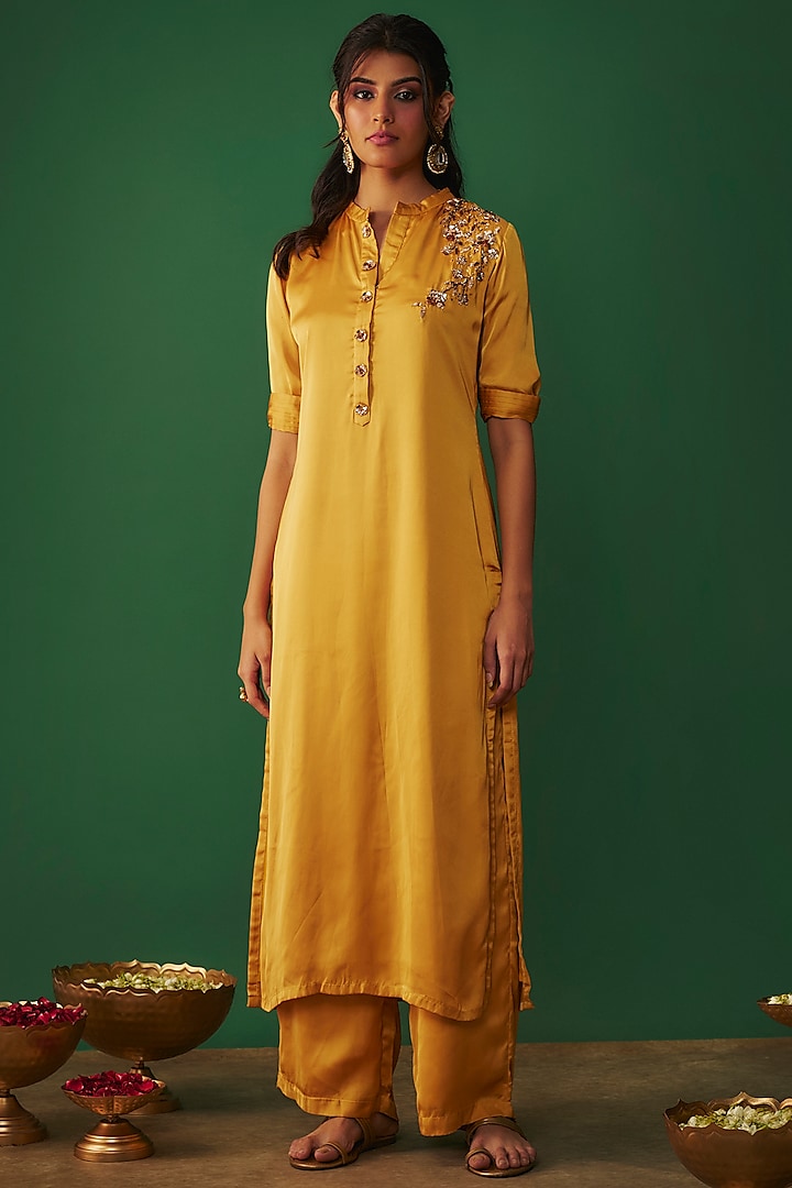 Yellow Milano Satin Gold Mukaish Embroidered Kurta Set by Mehak Murpana at Pernia's Pop Up Shop