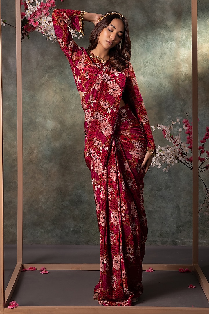 Pink Crepe Floral Printed Pre-Draped Saree Set by Mehak Murpana at Pernia's Pop Up Shop