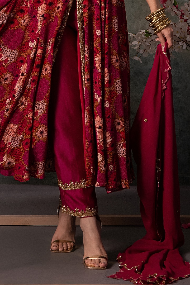 Pink Crepe Floral Printed Wedding Anarkali Set by Mehak Murpana at Pernia's Pop Up Shop