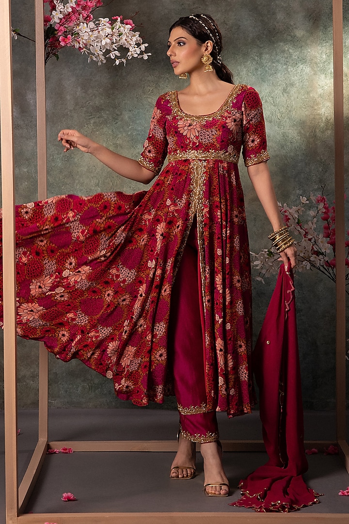 Pink Crepe Floral Printed Wedding Anarkali Set by Mehak Murpana at Pernia's Pop Up Shop