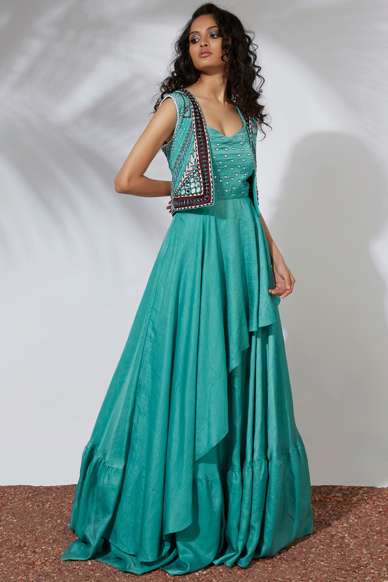 Best Tips To Opt For Indo-Western Gown For Wedding! • The Fashionable  Housewife