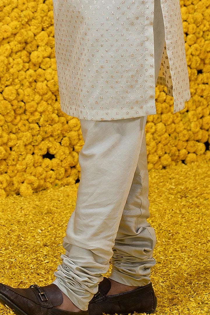 Jade Banarasi Chanderi Kurta Set by Mahima Mahajan Men at Pernia's Pop Up Shop