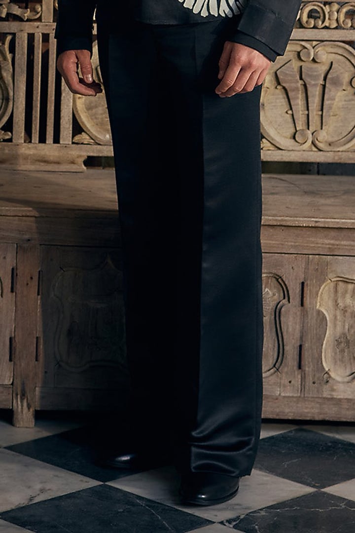 Black Linen Satin Applique Work Co-Ord Set by Mahima Mahajan Men at Pernia's Pop Up Shop