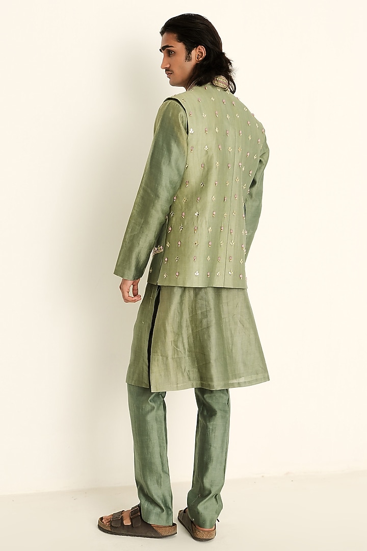 Jade Green Linen Satin Hand Embroidered Bundi Jacket Set by Mahima Mahajan Men at Pernia's Pop Up Shop