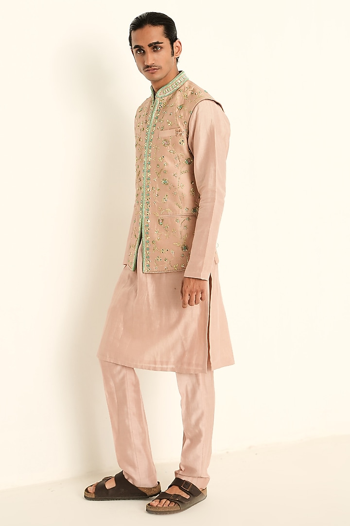 Blush Pink Linen Satin Hand Embroidered Bundi Jacket Set by Mahima Mahajan Men at Pernia's Pop Up Shop