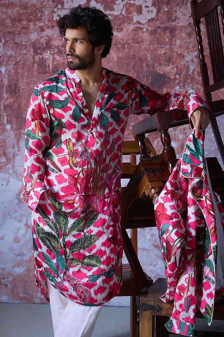 Hot Pink Satin Organza Printed Kurta Set by Mahima Mahajan Men at Pernia's Pop Up Shop