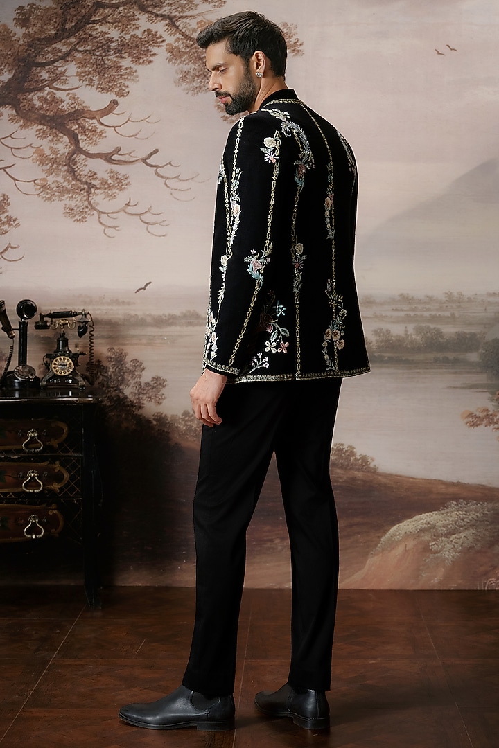 Black Matka Silk Open Jacket Set by Mahima Mahajan Men at Pernia's Pop Up Shop