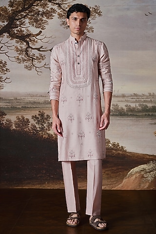 Powder Pink Matka Chanderi Kurta Set by Mahima Mahajan Men