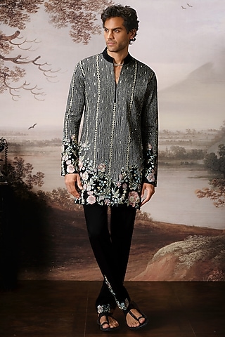 Black Chanderi Kurta Set by Mahima Mahajan Men