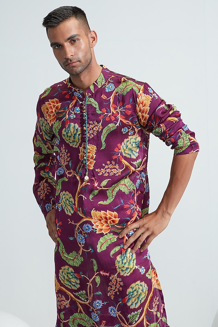 Purple Printed Kurta Set by Mahima Mahajan Men at Pernia's Pop Up Shop