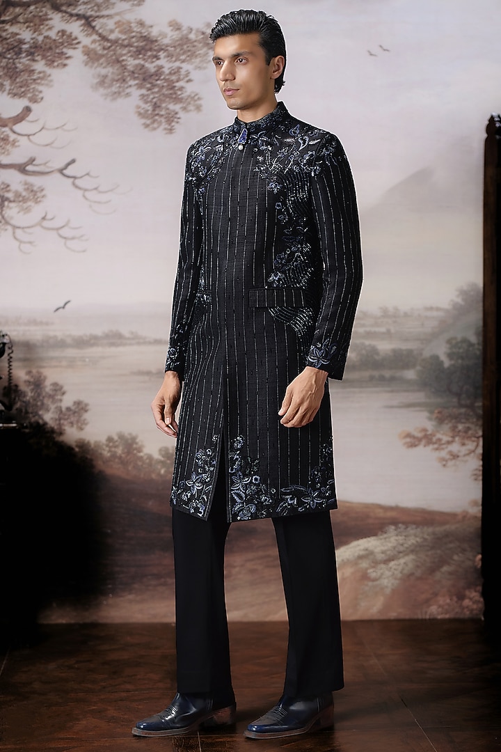 Black Raw Silk Embroidered Groom Sherwani Set by Mahima Mahajan Men at Pernia's Pop Up Shop