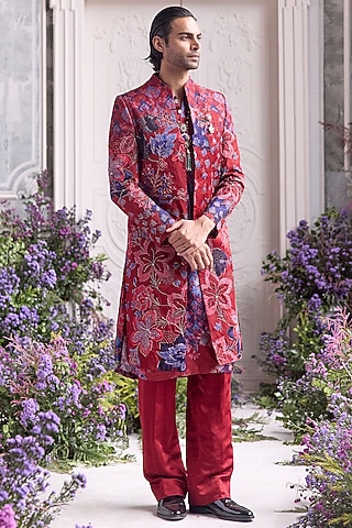 Royal Red Linen Satin Hand Embroidered Sherwani Set by Mahima Mahajan Men