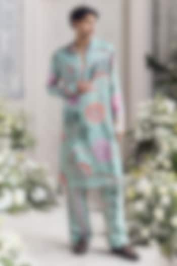 Jade Green Linen Satin Printed Kurta Set by Mahima Mahajan Men at Pernia's Pop Up Shop