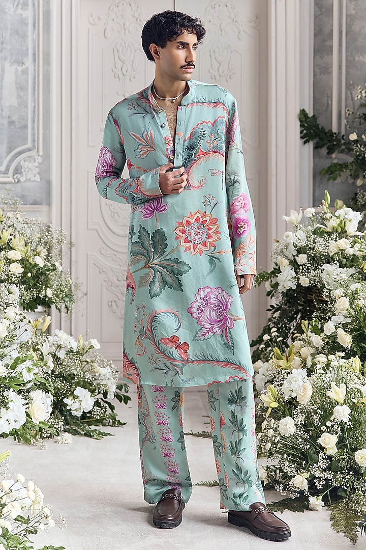Jade Green Linen Satin Printed Kurta Set by Mahima Mahajan Men at Pernia's Pop Up Shop
