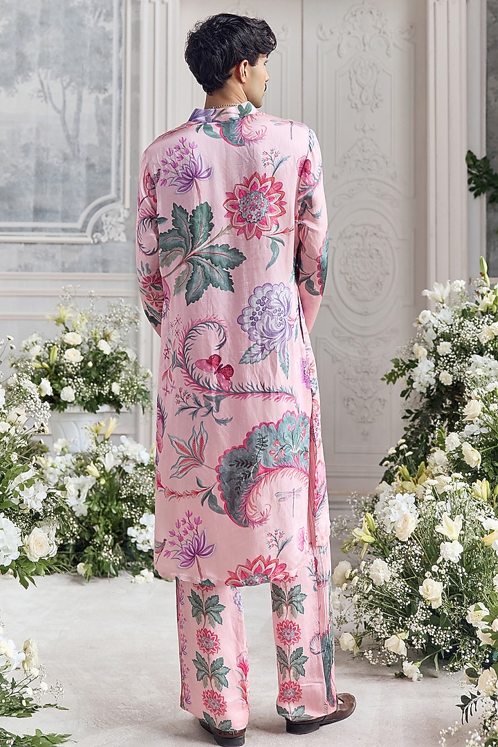 Blush Pink Linen Satin Printed Kurta Set by Mahima Mahajan Men at Pernia's Pop Up Shop