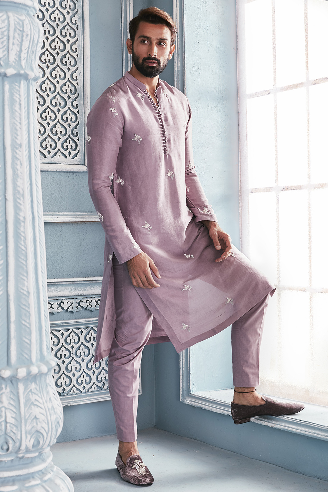 Lilac Embellished Kurta Set Design by Mahima Mahajan Men at