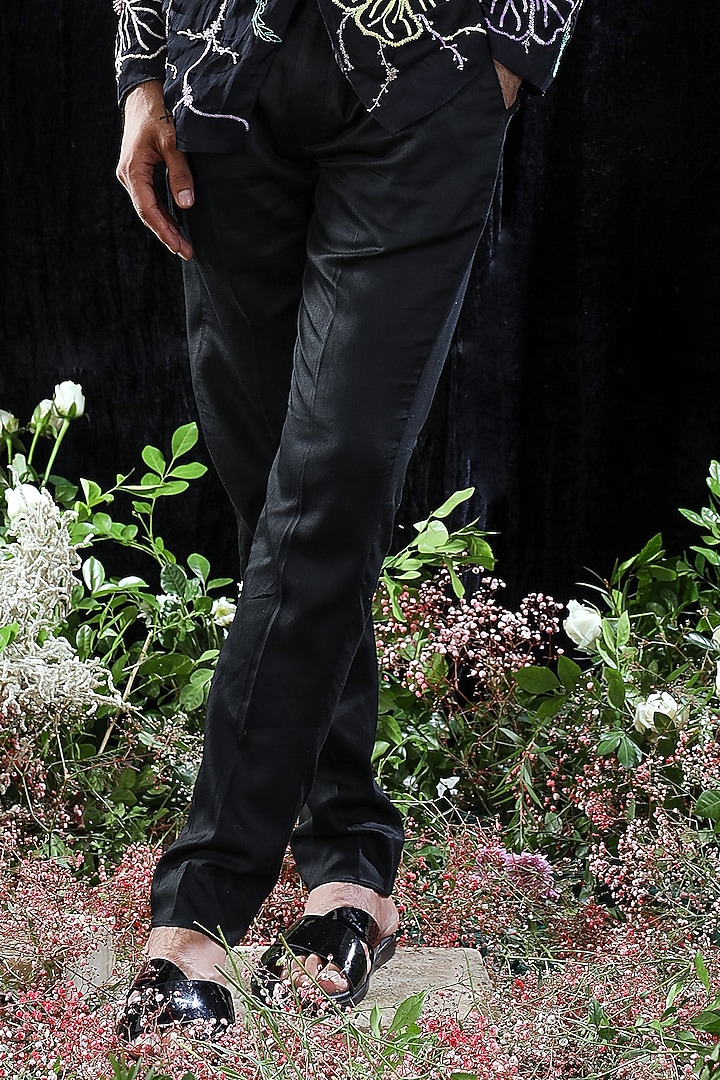 Black Hand Embroidered Blazer Set by Mahima Mahajan Men at Pernia's Pop Up Shop