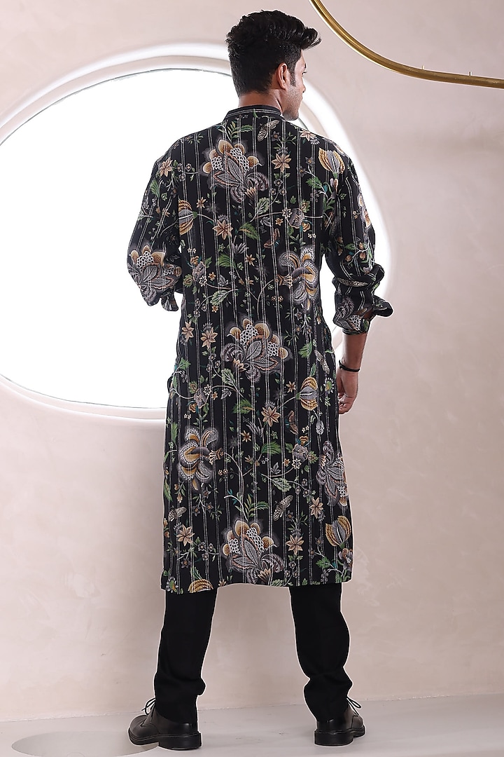 Black Moss Crepe & Glace Cotton Printed Kurta Set by Mahima Mahajan Men at Pernia's Pop Up Shop