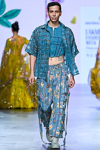 Grey Cotton Lycra & Moss Crepe Printed Co-Ord Set by Mahima Mahajan Men