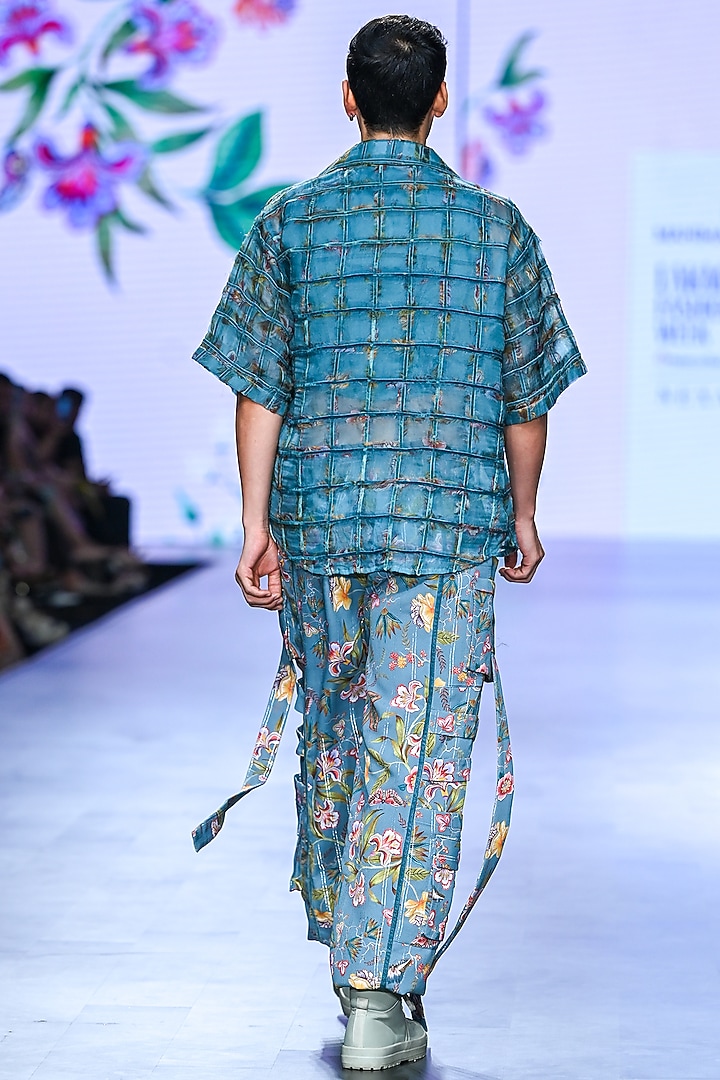 Grey Cotton Lycra & Moss Crepe Printed Co-Ord Set by Mahima Mahajan Men at Pernia's Pop Up Shop