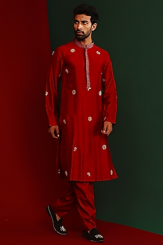 Sindoori Red Embroidered Kurta Set by Mahima Mahajan Men