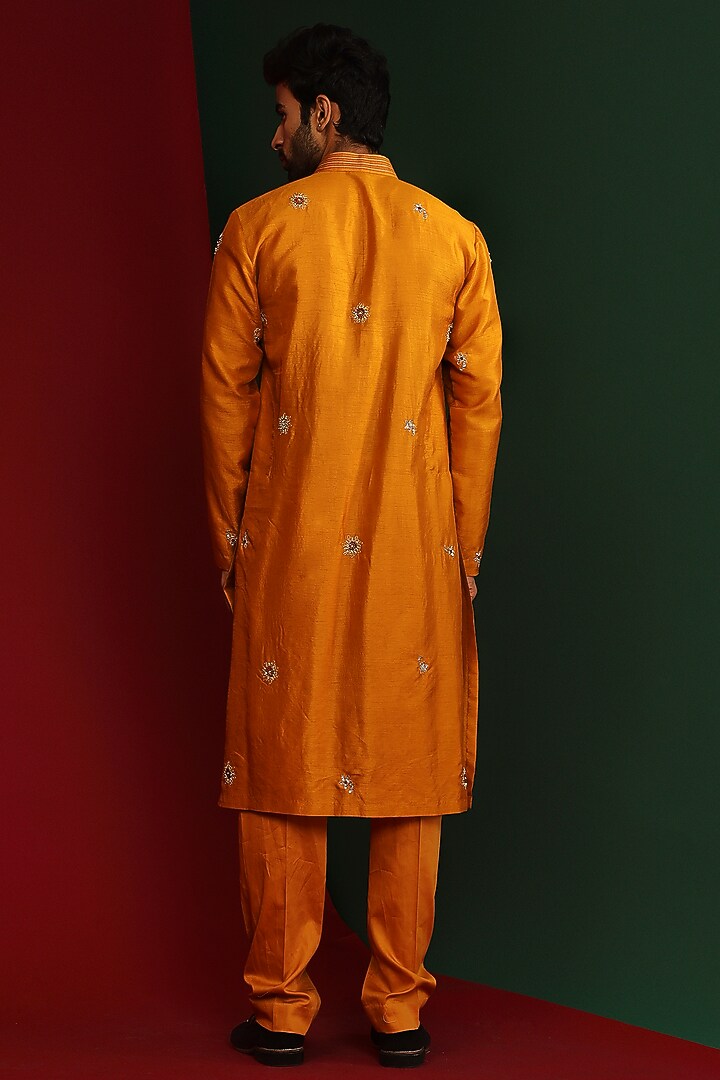 Marigold Raw Silk Embroidered Kurta Set by Mahima Mahajan Men at Pernia's Pop Up Shop
