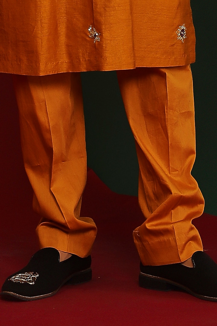 Marigold Raw Silk Embroidered Kurta Set by Mahima Mahajan Men at Pernia's Pop Up Shop