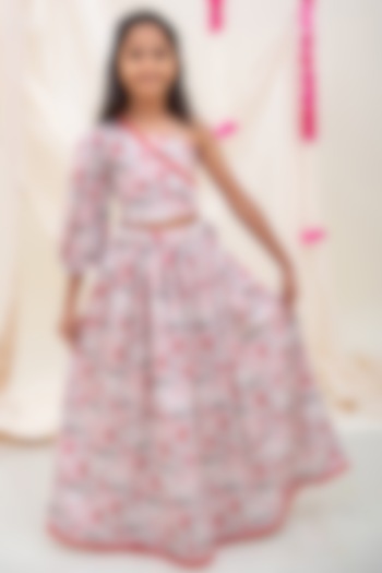 Off-White & Red Chinon Texture Embroidered Lehenga Set For Girls by My Mini Trunk at Pernia's Pop Up Shop