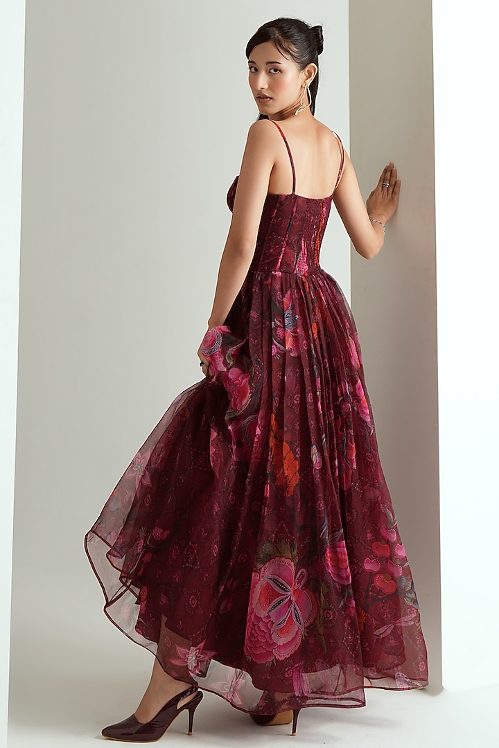 Cherry Red Silk Organza Floral Printed Engagement Gown With Stole by MMVM at Pernia's Pop Up Shop
