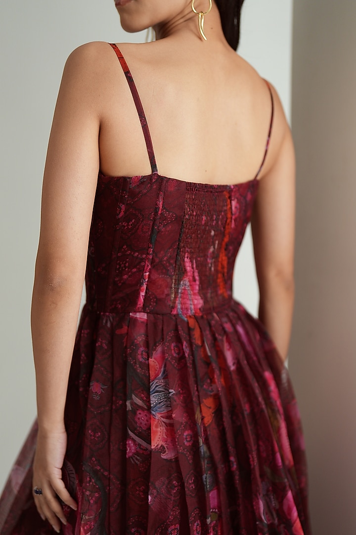 Cherry Red Silk Organza Floral Printed Engagement Gown With Stole by MMVM at Pernia's Pop Up Shop