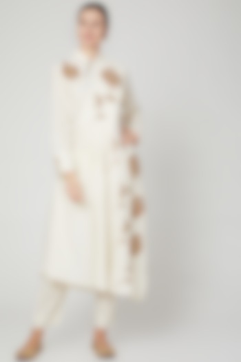Ivory Embroidered Pleated Kurta & Salwar by Mohammad Mazhar at Pernia's Pop Up Shop
