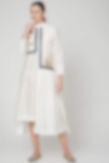 Ivory Embroidered Kurta Dress by Mohammad Mazhar at Pernia's Pop Up Shop
