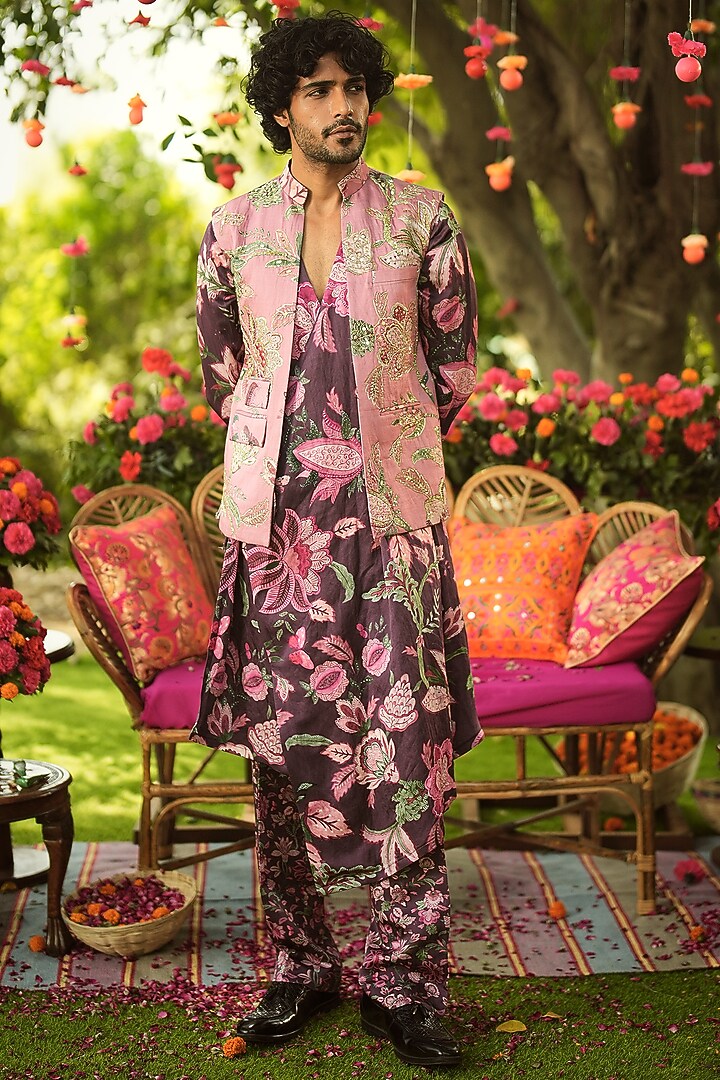 Burgundy Cotton Cambric Bundi Jacket Set by Mahima Mahajan Men at Pernia's Pop Up Shop