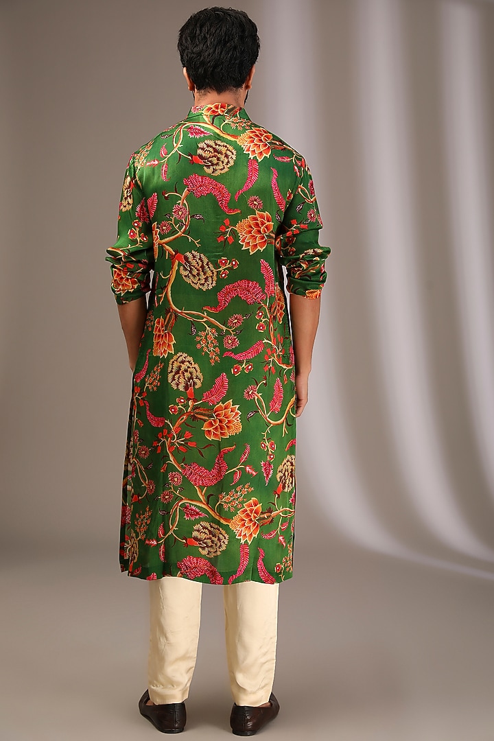 Green Satin Organza Printed Kurta Set by Mahima Mahajan Men at Pernia's Pop Up Shop