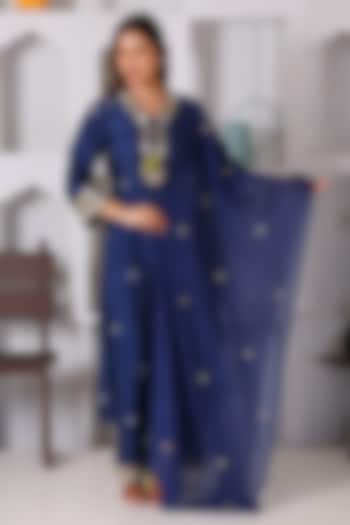 Blue Silk Machine Embroidered Kurta Set by Monarch at Pernia's Pop Up Shop