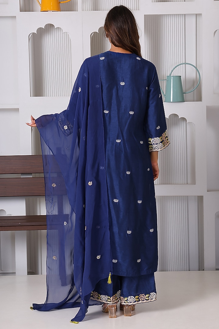 Blue Silk Machine Embroidered Kurta Set by Monarch at Pernia's Pop Up Shop