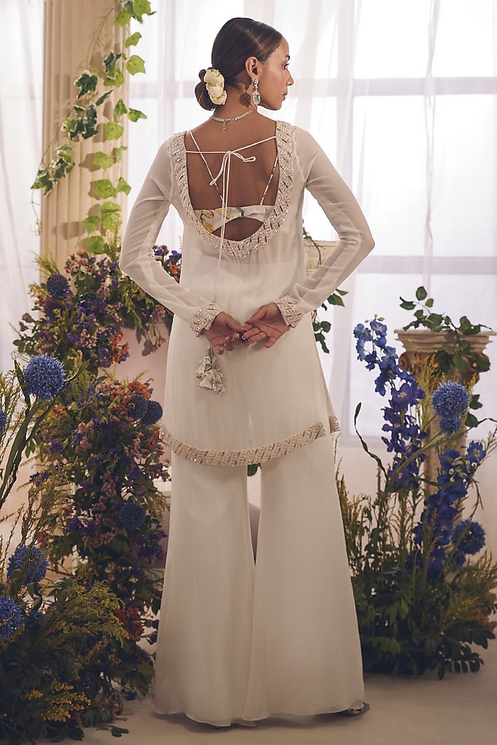 Off-White Pure Georgette Hand Embroidered Kurta Set by Monarch at Pernia's Pop Up Shop