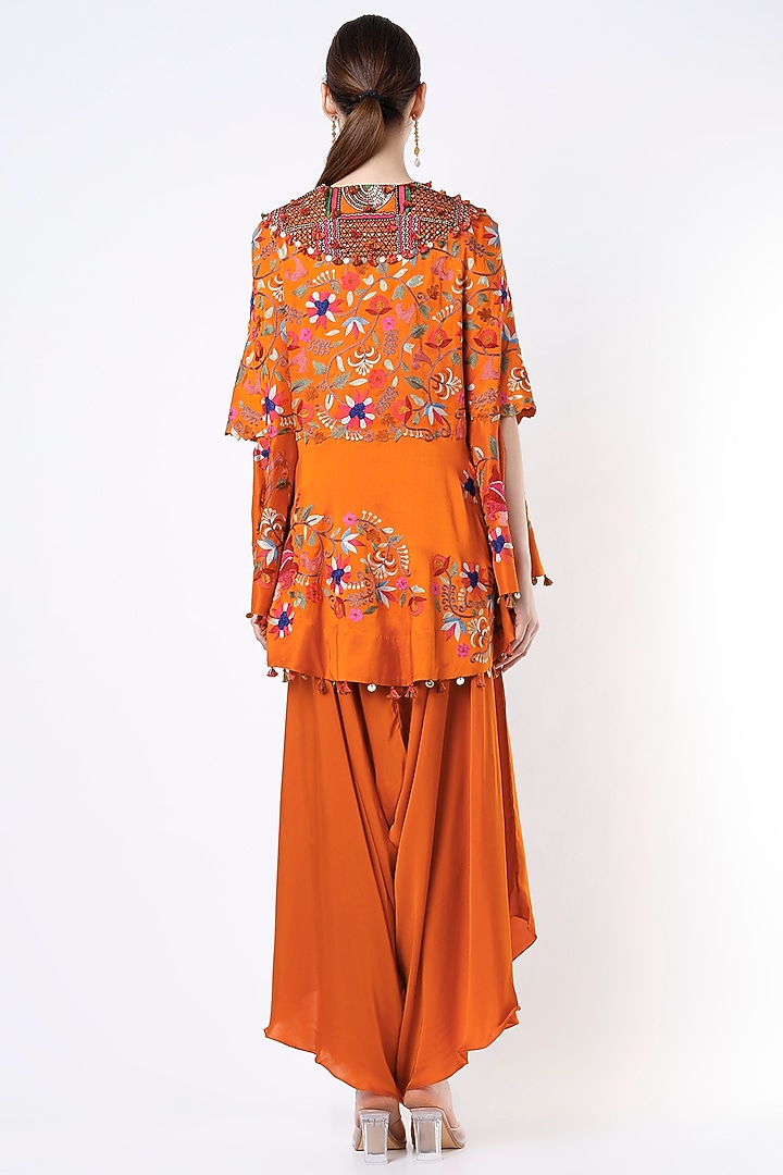 Orange Silk Cape Set With Thread Work by Minaxi Dadoo at Pernia's Pop Up Shop