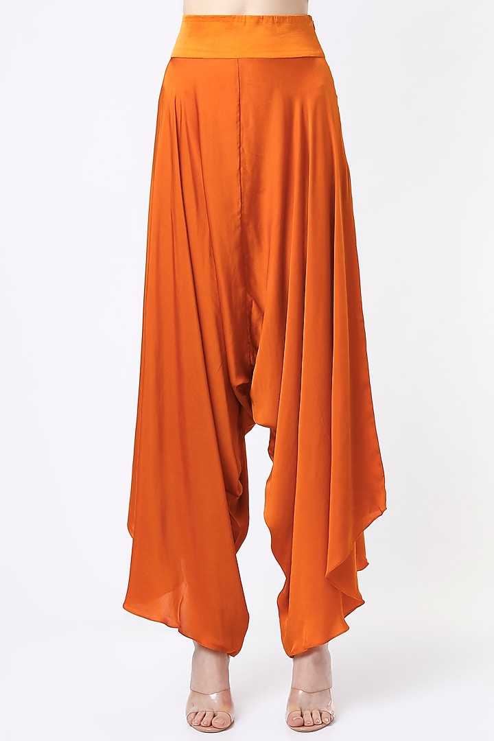 Orange Silk Cape Set With Thread Work by Minaxi Dadoo at Pernia's Pop Up Shop