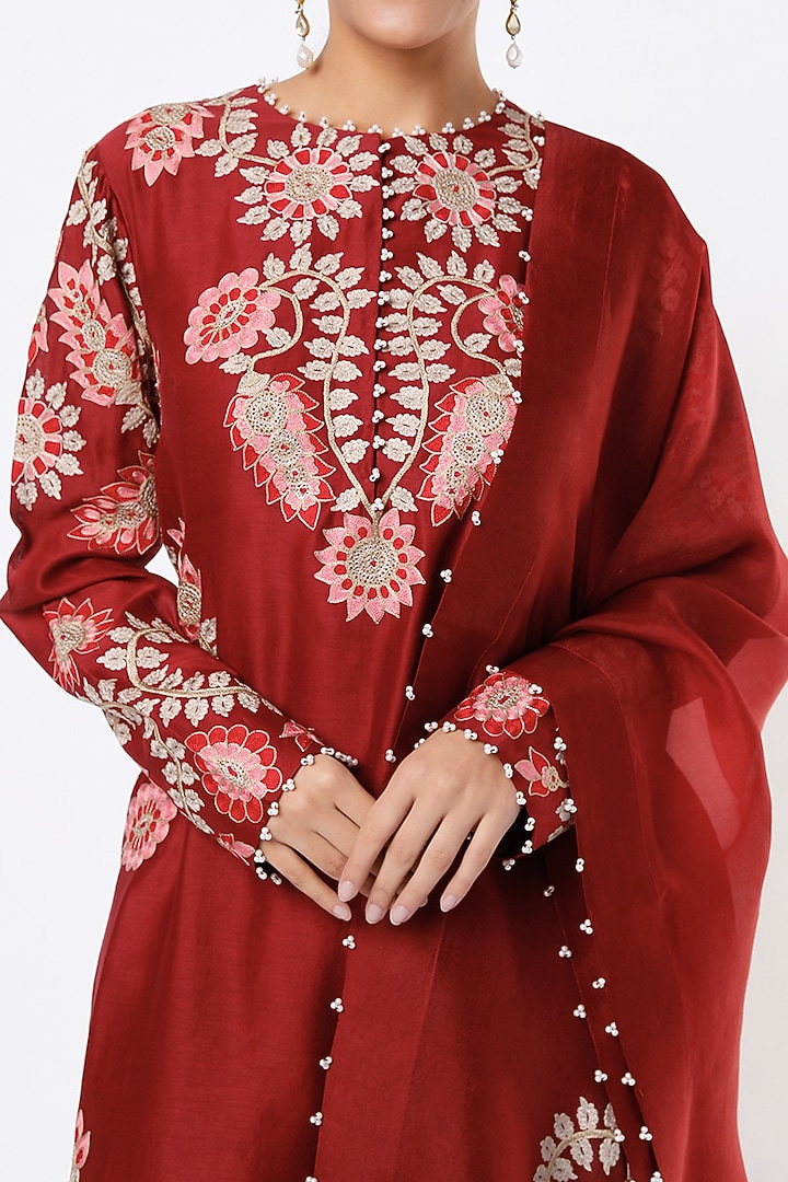 Maroon Chanderi Kurta Set by Minaxi Dadoo at Pernia's Pop Up Shop