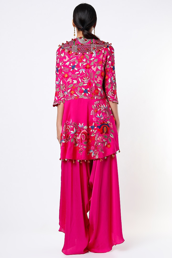 Rani Pink Silk Cape Set by Minaxi Dadoo at Pernia's Pop Up Shop