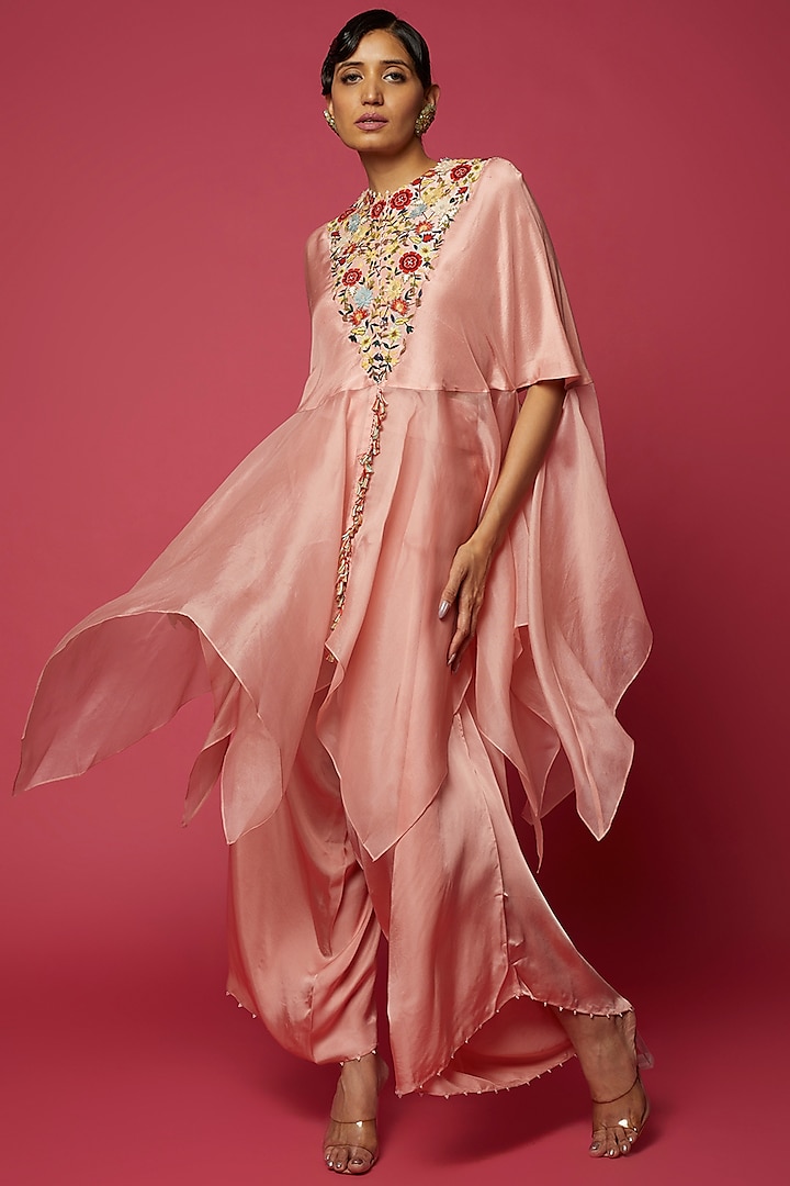 Pink Dupion Embroidered Cape Set by Minaxi Dadoo at Pernia's Pop Up Shop